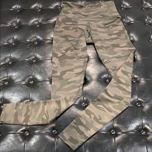 Onzie full length camp leggings